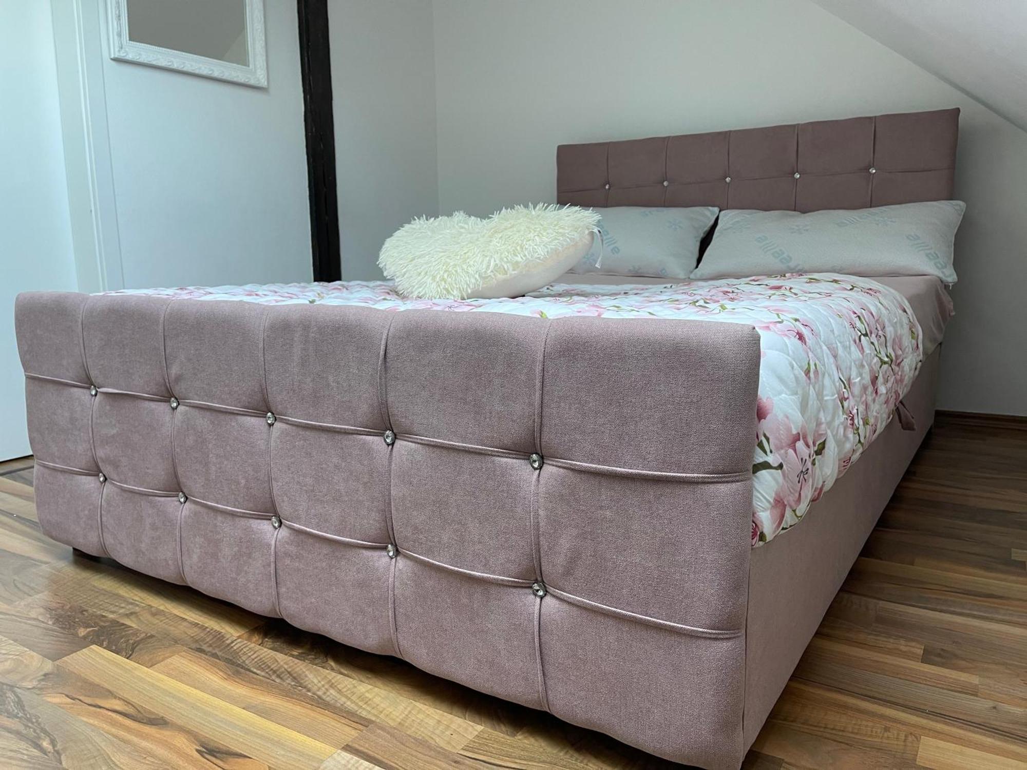 Geraeumige 3-Zimmer-Ferienwohnung Im Herzen Von Cassel Extérieur photo