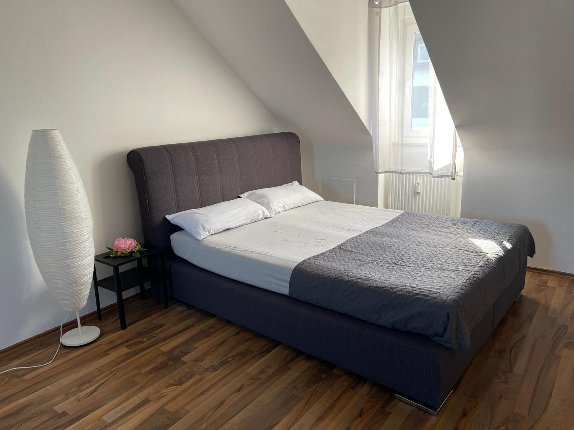Geraeumige 3-Zimmer-Ferienwohnung Im Herzen Von Cassel Extérieur photo
