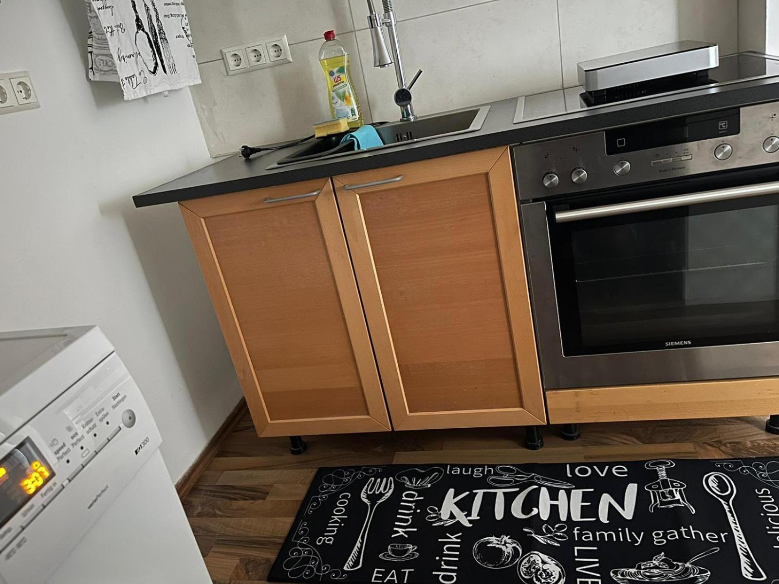 Geraeumige 3-Zimmer-Ferienwohnung Im Herzen Von Cassel Extérieur photo