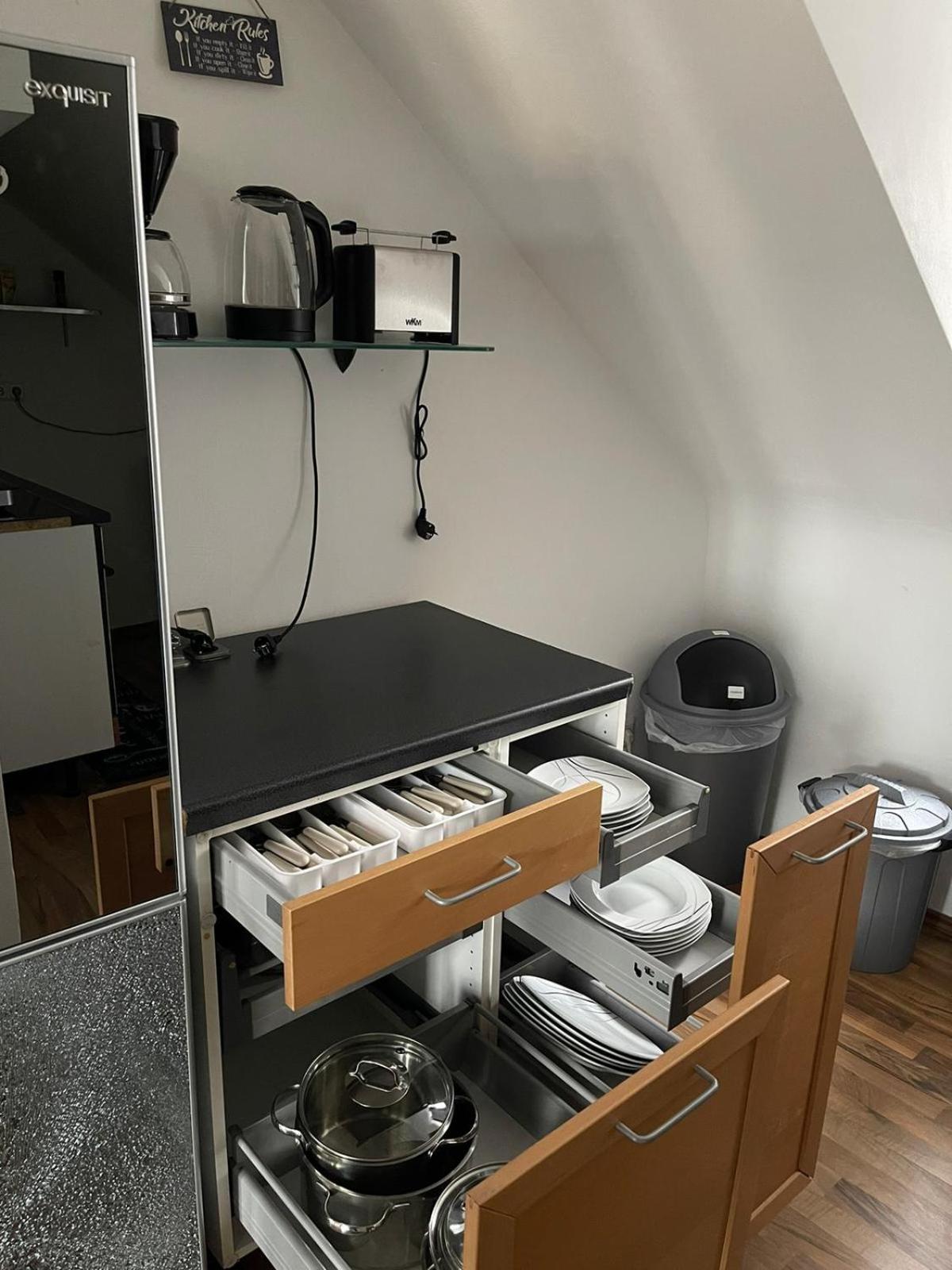 Geraeumige 3-Zimmer-Ferienwohnung Im Herzen Von Cassel Extérieur photo