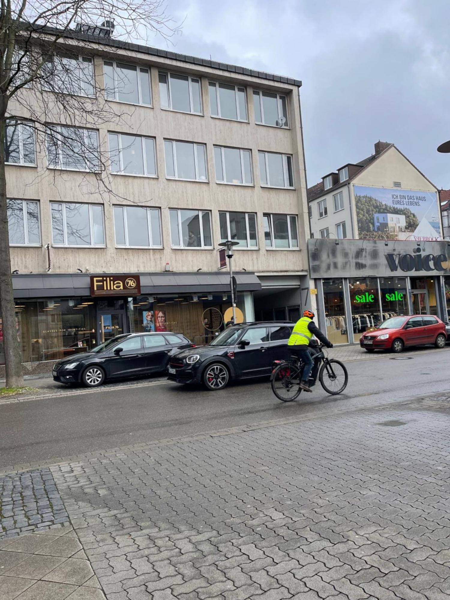 Geraeumige 3-Zimmer-Ferienwohnung Im Herzen Von Cassel Extérieur photo