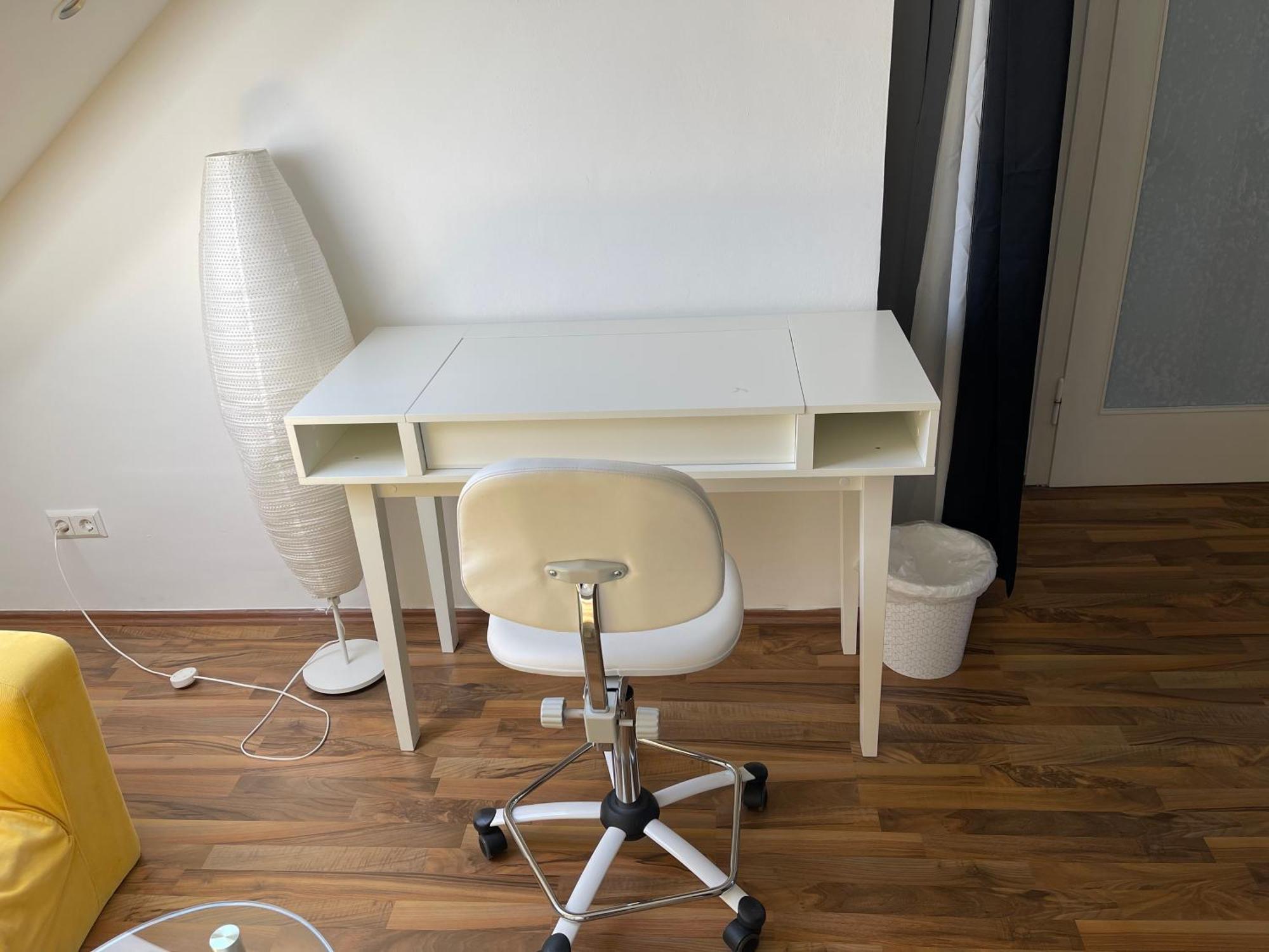 Geraeumige 3-Zimmer-Ferienwohnung Im Herzen Von Cassel Extérieur photo